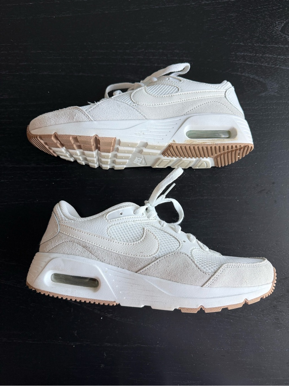 Nike women Air Max SC White Suede Sneakers with Gum Sole - Picture 1 of 5